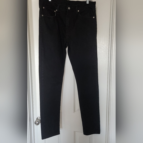 Levi 512 34 X 34 Slim Taper Fit Skater Style 6" Bottom Skinny Black - Picture 1 of 15